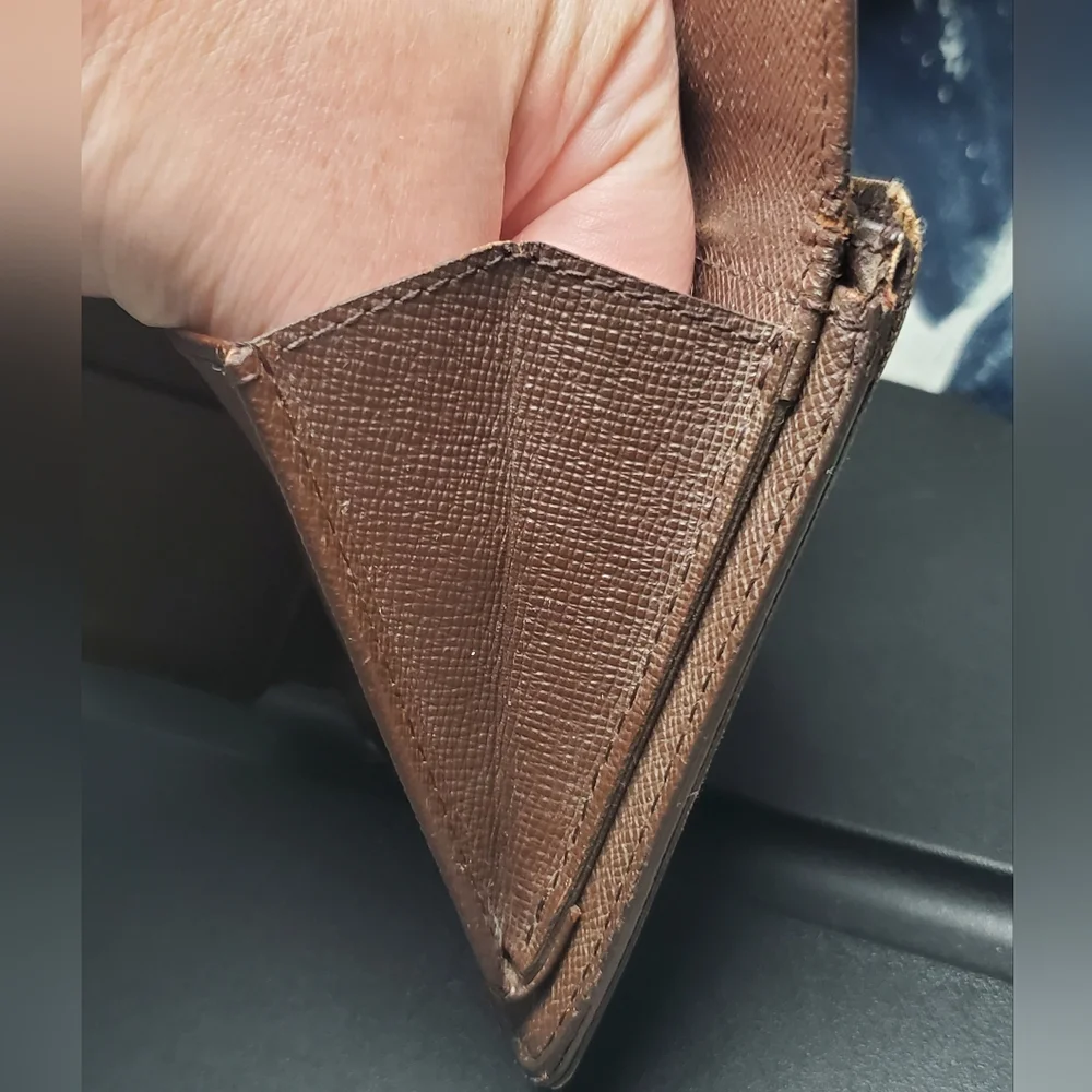 Vintage Vouis Vuitton Wallet